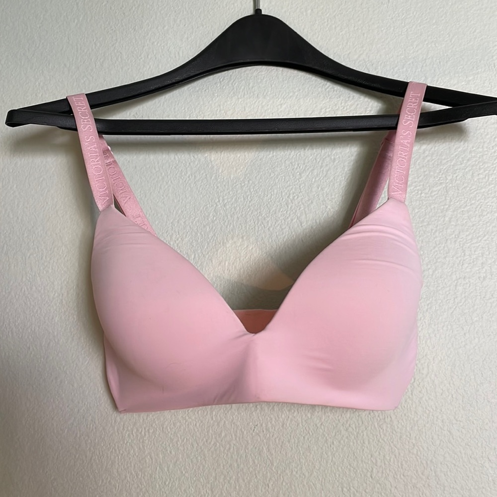 VS pink wireless bra